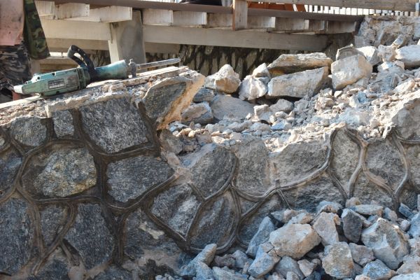 Retaining Wall Demolition in Aurora